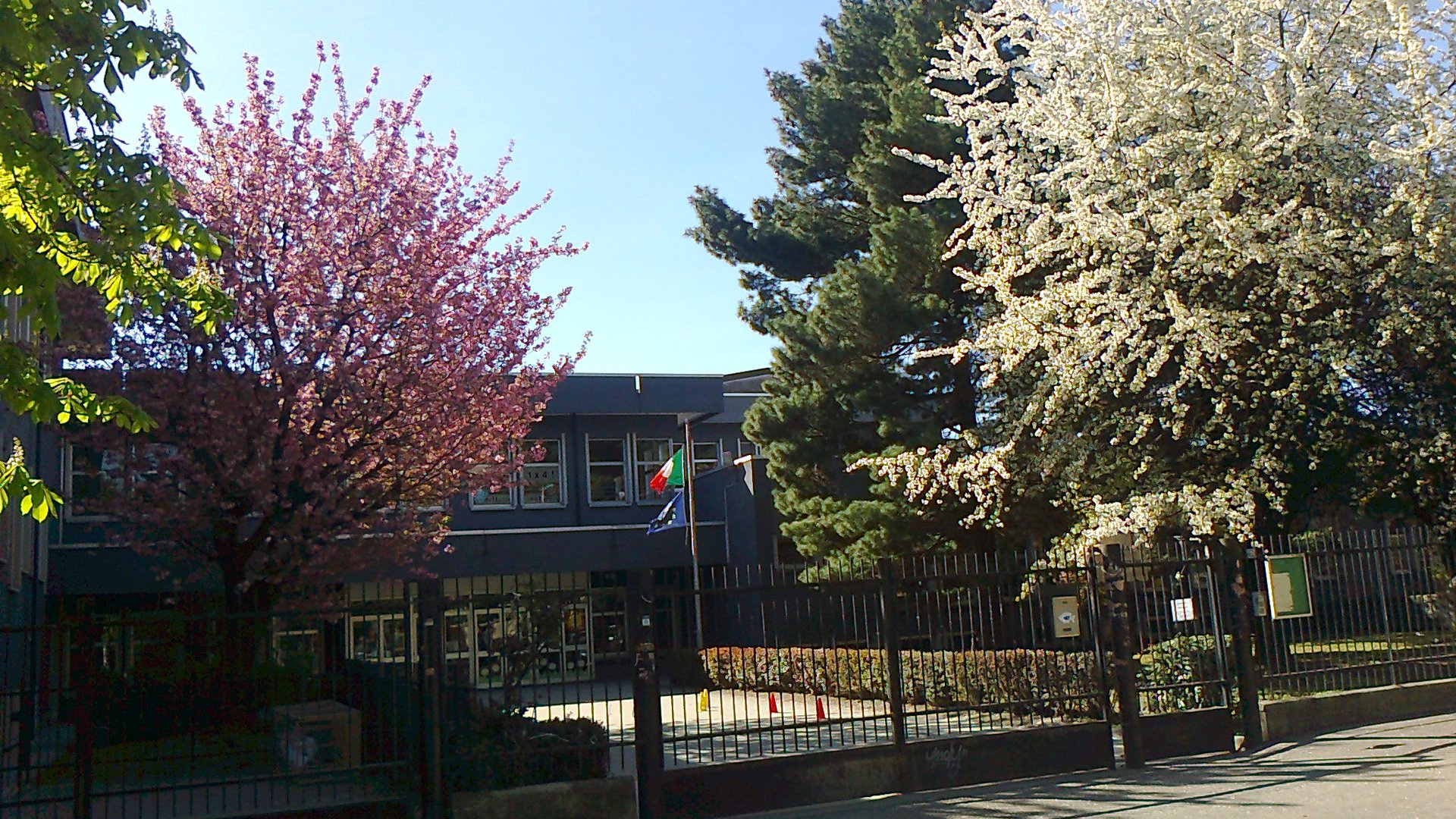 Scuola Primaria via Tolstoj Istituto Comprensivo via Tolstoj Desio